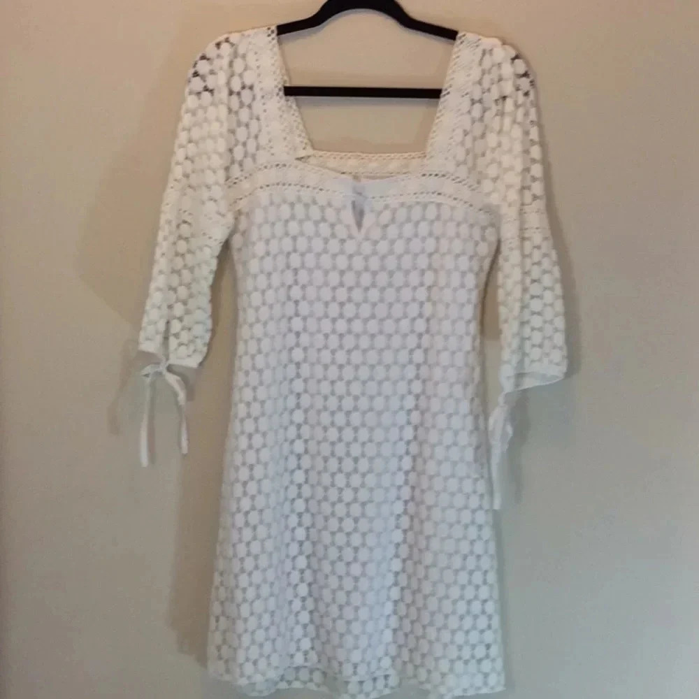 Solitaire Off-white Lace Lined Dress 3/4 Sleeves - Picture 3 of 8